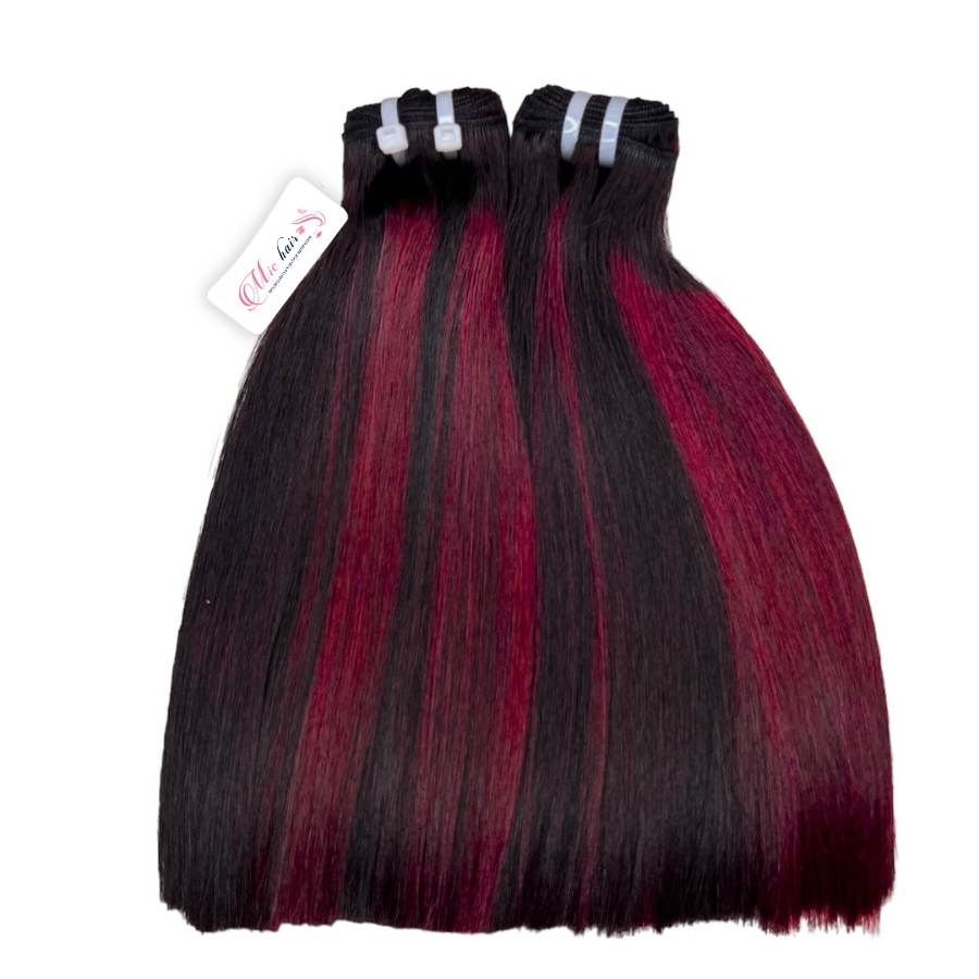 highlight-black-and-burgundy-hair 