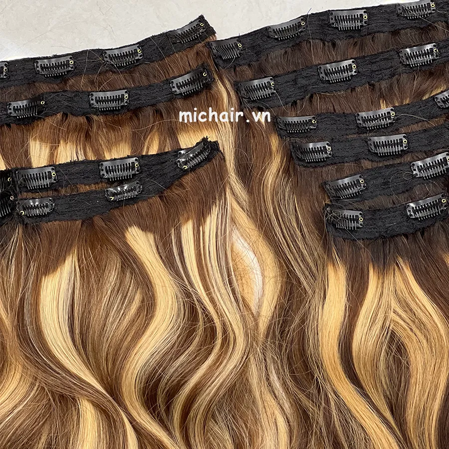 classic-clip-in-human-hair-extensions-ombre-613-color